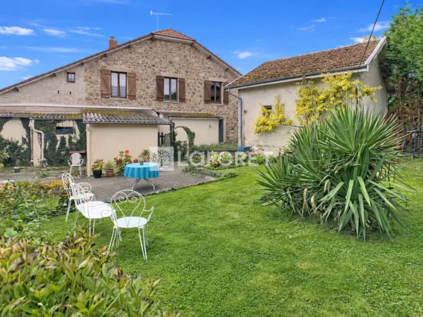 Maison 9 pièces 226 m²