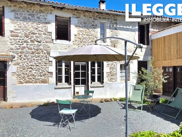 Maison de village Exideuil-sur-Vienne, 5 ch, jardin, dépendances, potentiel 2 logements, fibre, tout
