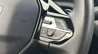 Peugeot 408 PHEV 225ch Allure Pack e-EAT8 — photo 17