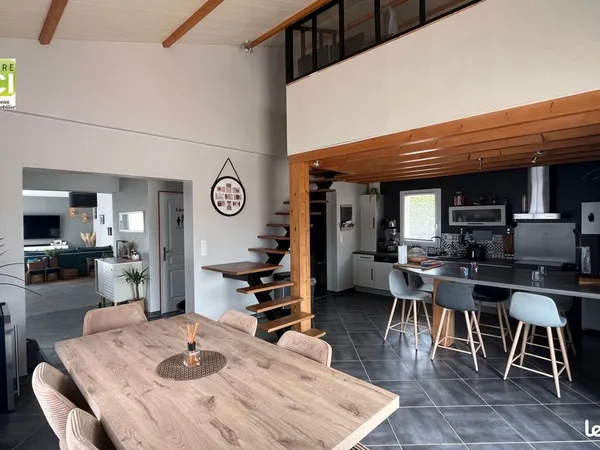 Maison 6 pièces 156 m²
