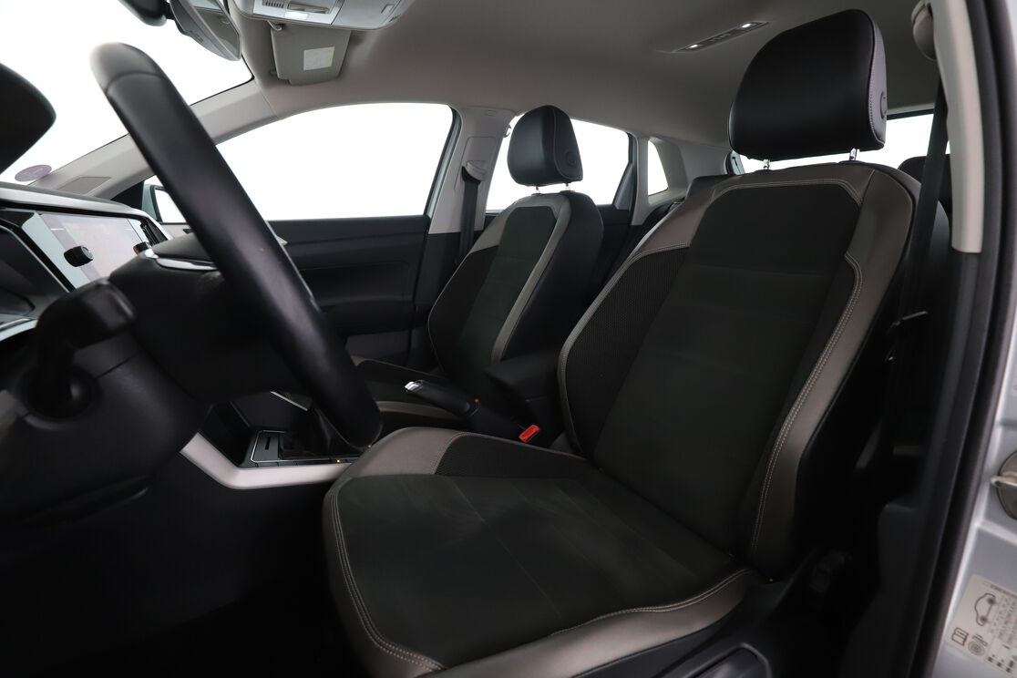 Volkswagen Polo 1.0 TSI Carat — photo 9
