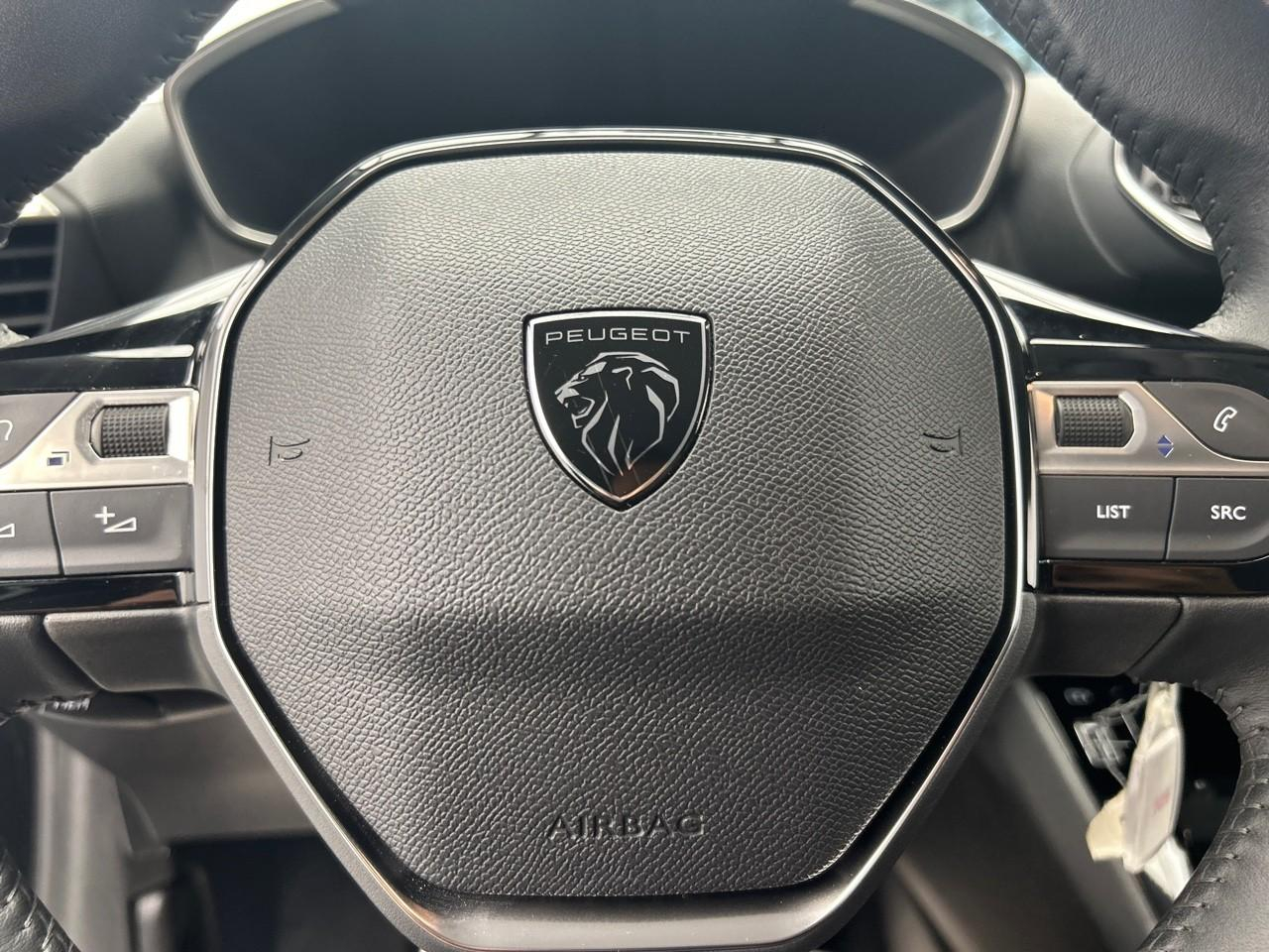 Peugeot 208 100 s&s bvm6 allure — photo 25