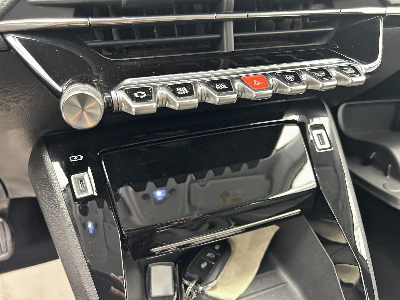 Peugeot 2008 puretech 130 s&s bvm6 allure — photo 27