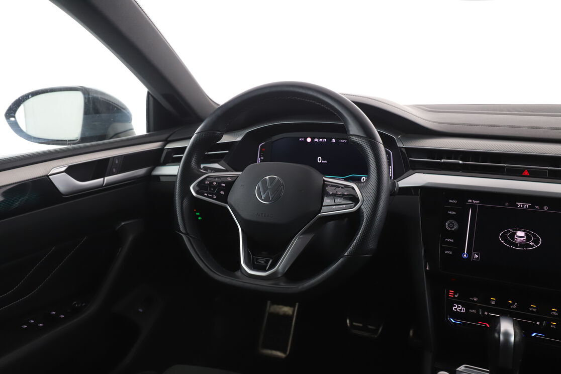 Volkswagen Arteon Shooting Brake 2.0 TDI EVO SCR R-Line DSG7 — photo 14