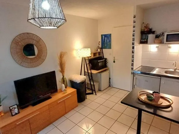 Beau studio meublé 22m² avec balcon Compans