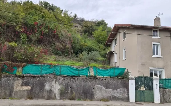 Maison Pont Eveque 6 pièce(s) 126.81 m2