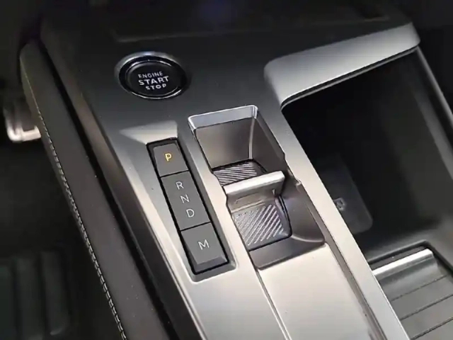 Peugeot 408 puretech 130 ch s&amp;s eat8 — photo 14