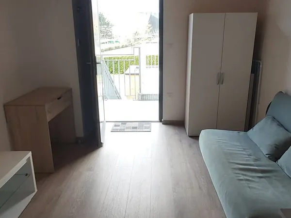 LA ROCHE SUR YON - APPARTEMENT DUPLEX MEUBLÉ 20m2