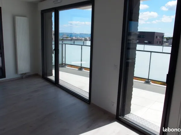 Grand T2 Plateau des capucins avec grande Terrasse
