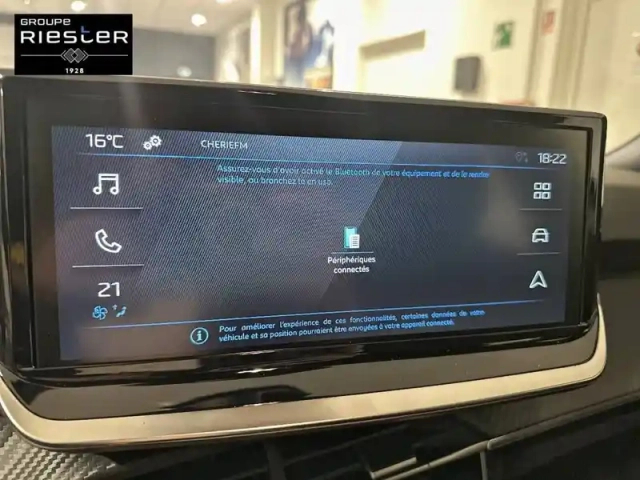 Peugeot 2008 hybrid 145 e-dcs6 — photo 25