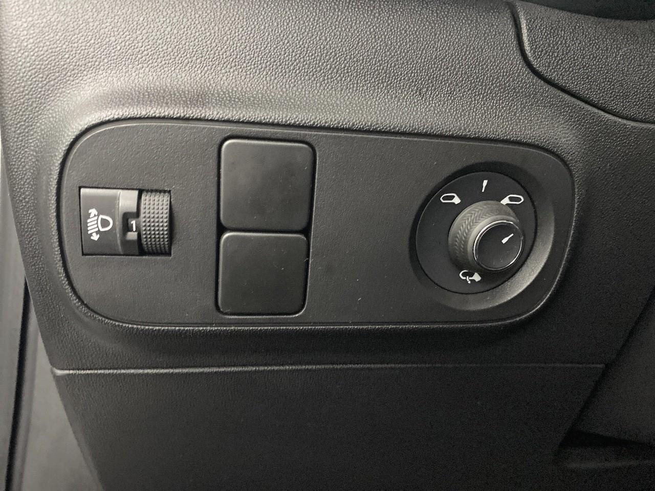 Citroën C3 puretech 110 s&s eat6 shine — photo 27