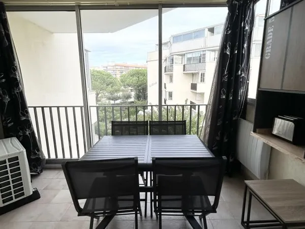 2 Pièces avec loggia et parking