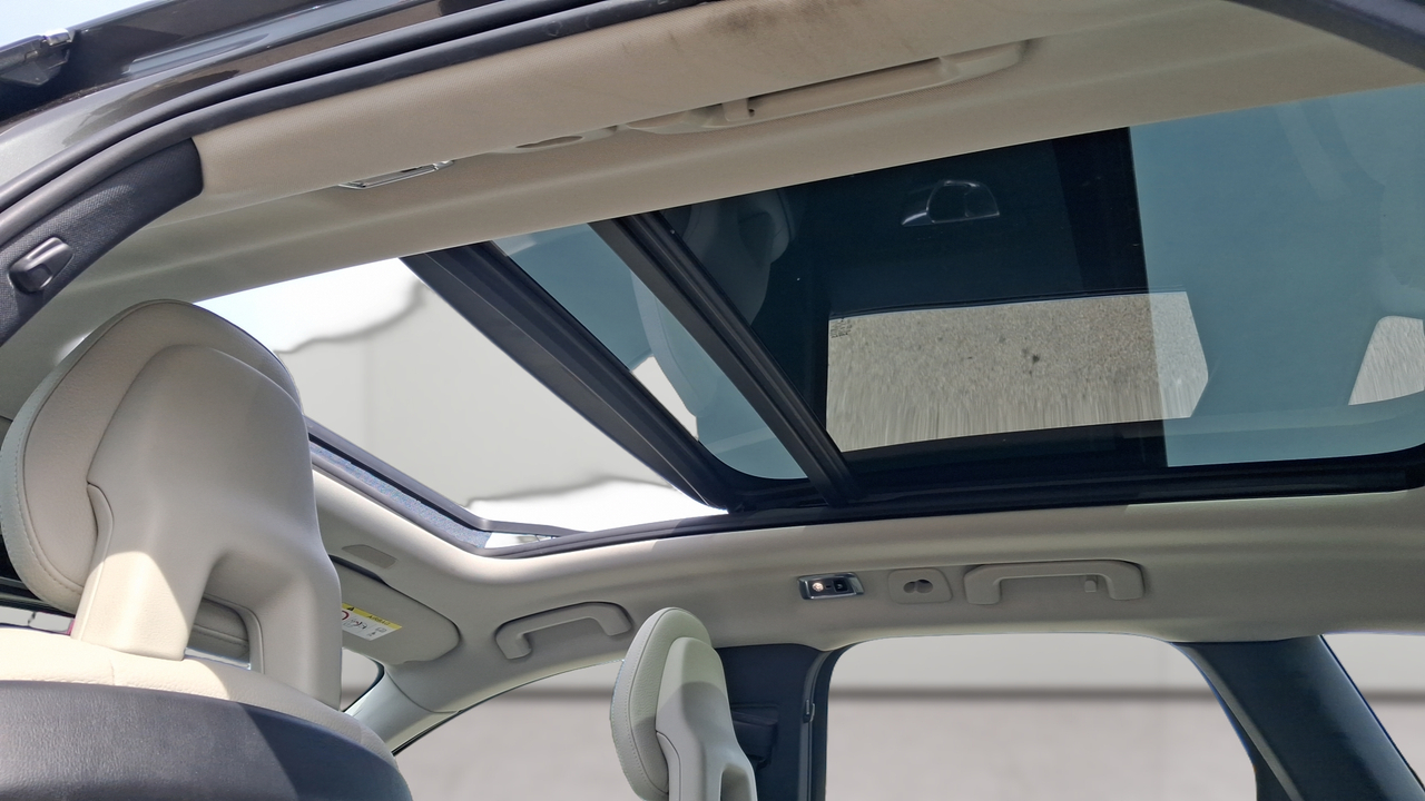 Volvo XC60 D5 AWD 235 ch Geartronic 8 — photo 44
