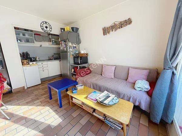 Bandol centre, appartement de 2 pièces à 50 mètres des plages et du port
