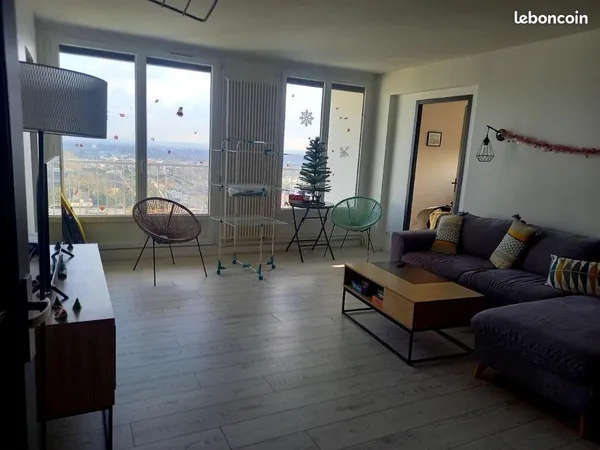 Chambre meublée en colocation - Angers, 15e étage, vue panoramique