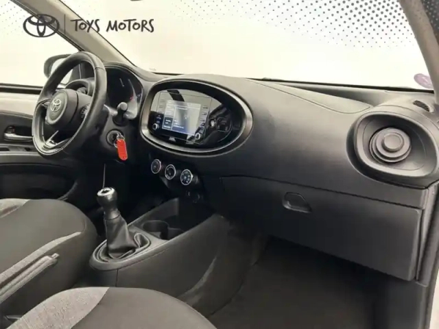 Toyota Aygo 1.0 vvt-i 72 dynamic — photo 16