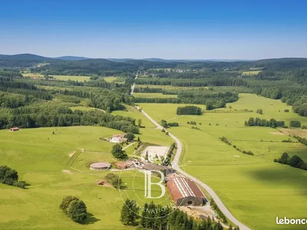 Propriété 8 pièces 548 m²