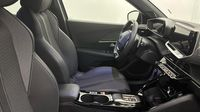 Peugeot 2008 1.2 PureTech 130ch S&S GT EAT8 — photo 15