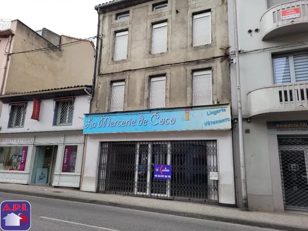 Local commercial 2 pièces 104 m²
