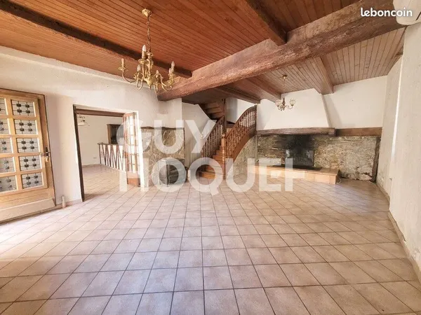 Maison 7 pièces 180 m²