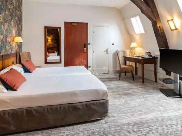 Hôtel 2★ à Nevers - 46 chambres - Emplacement stratégique