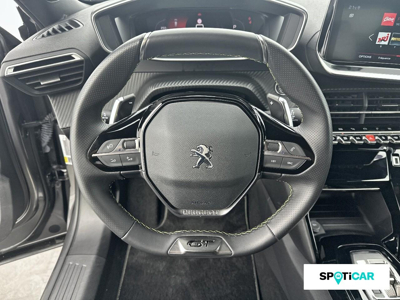 Peugeot 2008 1.2 puretech 130ch s&s gt pack eat8 — photo 12