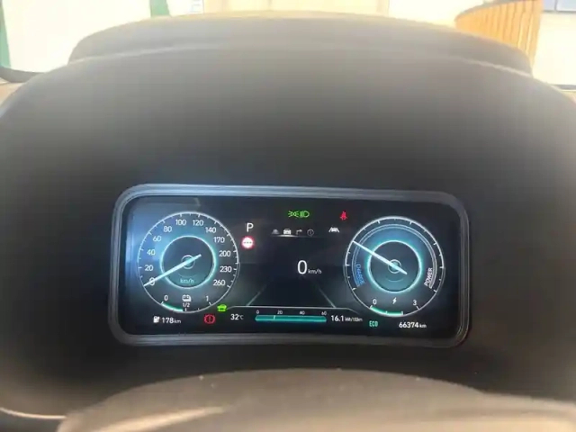 Hyundai Kona electrique 64 kwh - 204 ch — photo 27