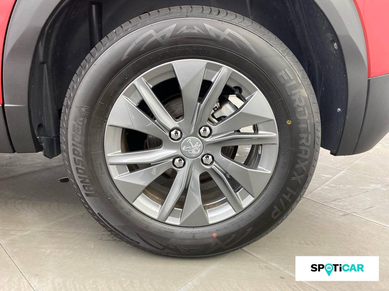 Peugeot 2008 1.2 puretech 100ch s&s style — photo 11