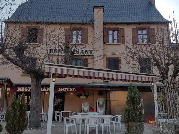 Hotel, restaurant 796 m² Conques-en-Rouergue