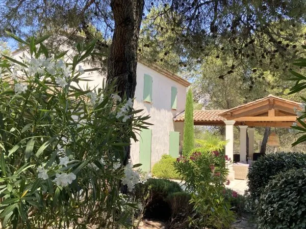 Vends maison 190m² Mallemort 13370 - Villa élégante, climatisée, avec piscine sur le golf de Pont Ro