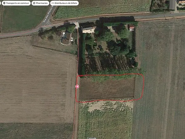 Terrain 2410 m²