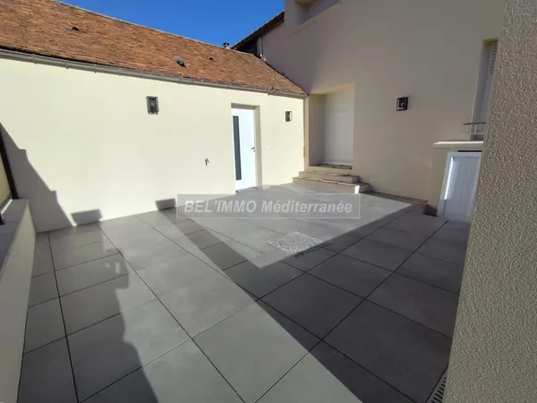 Maison de ville de 80 m2 (2 chambres), terrasse 27 m2, parki