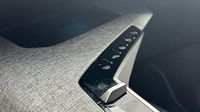 Peugeot 5008 Hybrid 136ch GT e-DCS6 — photo 15