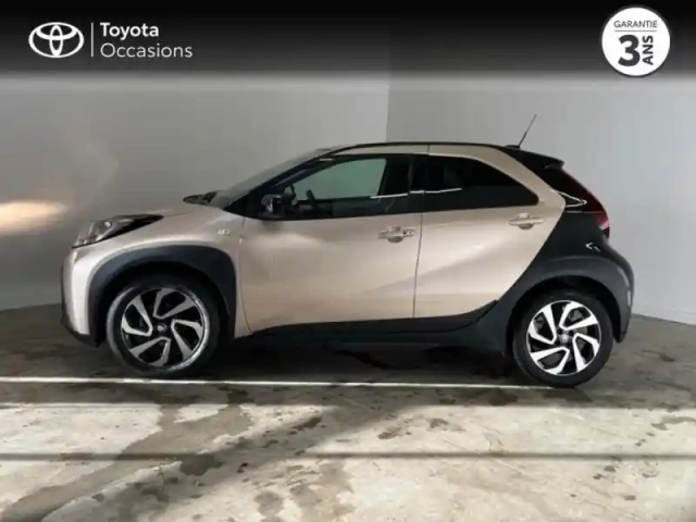 Toyota Aygo X 1.0 vvt-i 72ch design my24 — photo 3