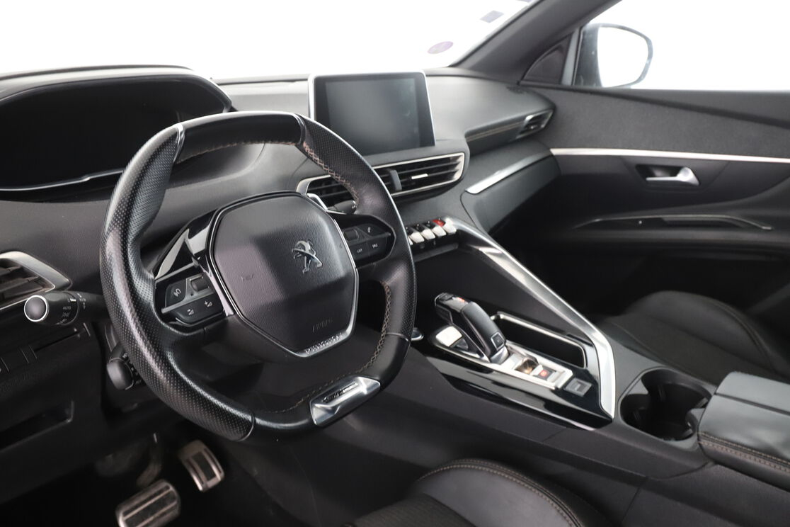 Peugeot 3008 1.2 PureTech GT Line EAT6 — photo 10