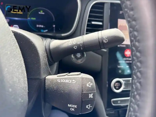 Renault Megane mégane iv berline e-tech plug-in hybride 160 - 21n — photo 17