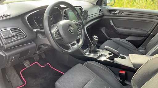 Renault Megane 1.3 TCe 115 - Limited – 2019 – 85200 km – Essence – Boîte Manuelle — photo 14
