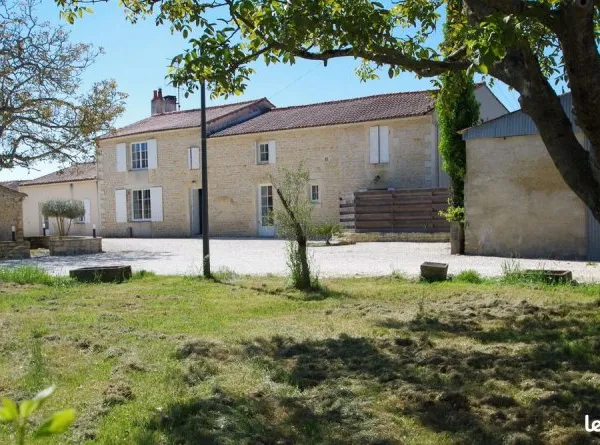 Propriété 8 pièces 210 m²