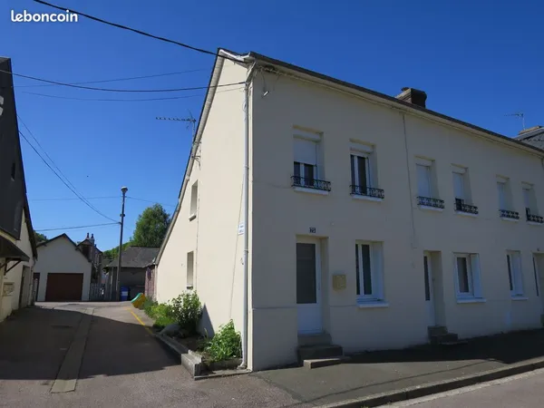 Maison . 3 pièces . 62 m²