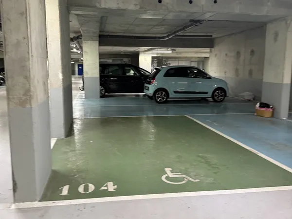 Loue parking 14m² Rueil-Malmaison (Quartier de l'Arsenal)