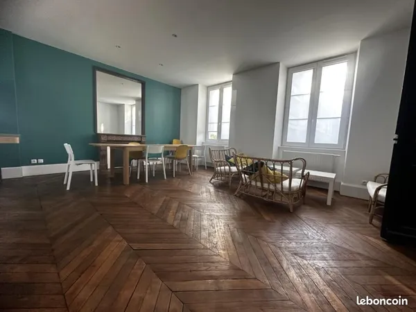 Chambre Colocation Orléans 415€