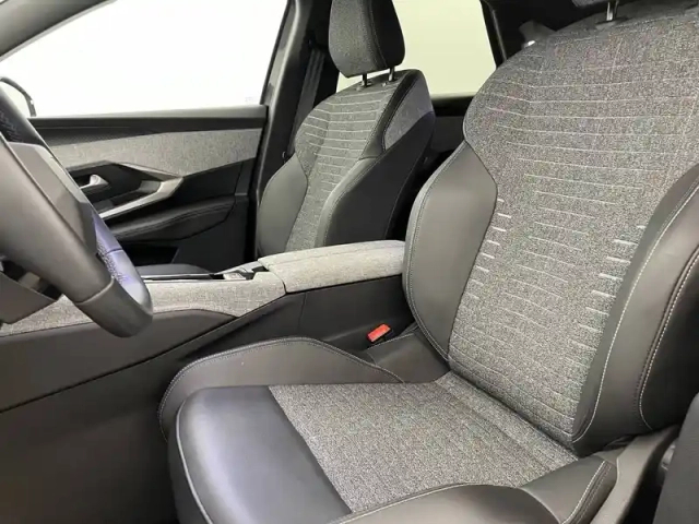 Peugeot 3008 hybrid 145 e-dcs6 — photo 46