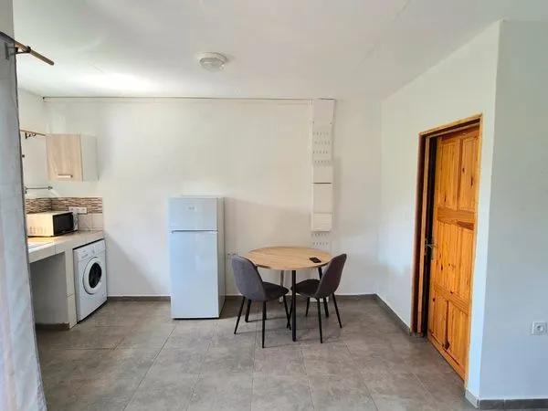 Studio meublé et climatisé de 30 m²