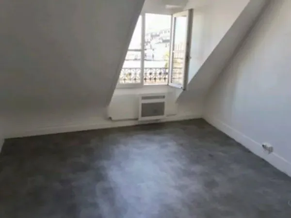 Studio 1 pièce 12 m²