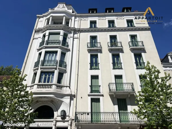 Appartement 3 pièces 104 m²