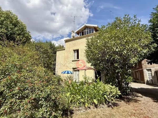 Maison 8 pièces 224 m²
