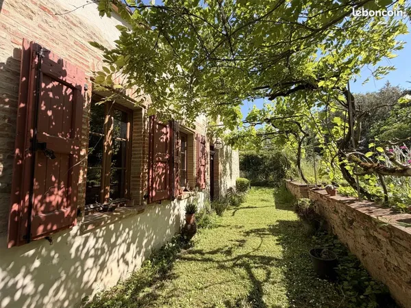 Maison 10 pièces 221 m²