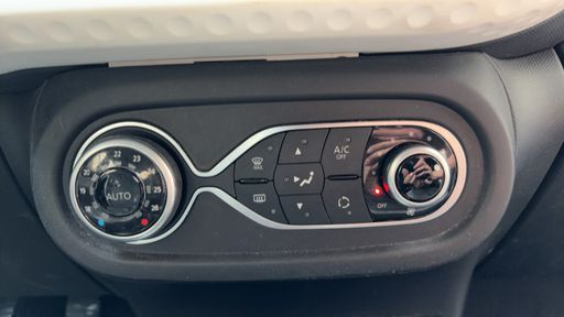 Renault Twingo 1.0 SCe 65 - Equilibre – 2023 – 37024 km – Essence – Boîte Manuelle — photo 22