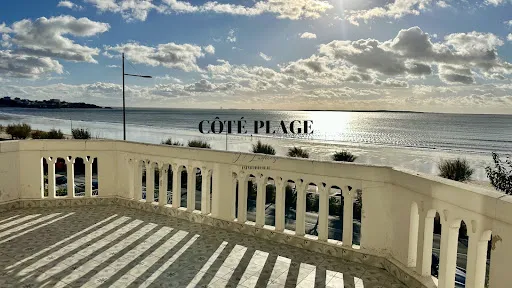 Maison 13 pièces 300 m²