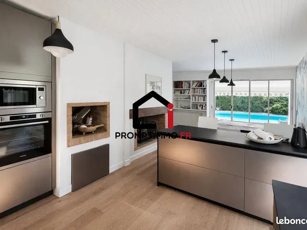 Maison 6 pièces 140 m²